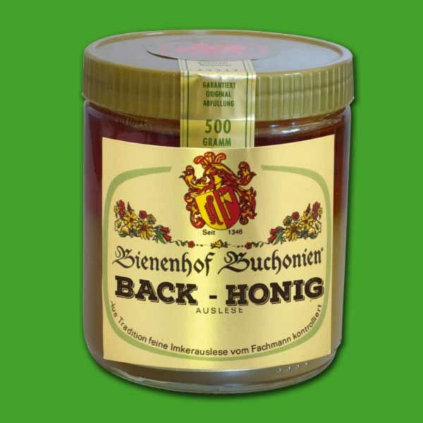Unser Backhonig im 500 g-Glas ist speziell für die Verwendung in der Küche konzipiert. Mit seiner milden Süße eignet er sich hervorragend zum Backen und für heiße Tees.