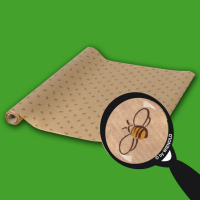 Das naturfarbige Geschenkpapier mit Bienendruck (25 m x...