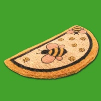 Diese Kokos-Fußmatte mit Bienenmotiv (halbrund, 70...