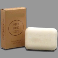Diese handverpackte Natur-Honig-Seife (150 g) wird ohne...