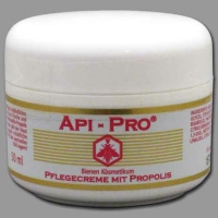 Die API-PROPOLIS-CREME ist eine sanfte Gesichtspflege,...