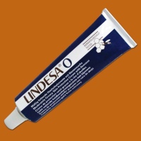 Die LINDESA-O Handschutzcreme schützt die Haut mit...