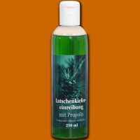 Diese Latschenkiefer-Einreibung mit Propolis erfrischt...