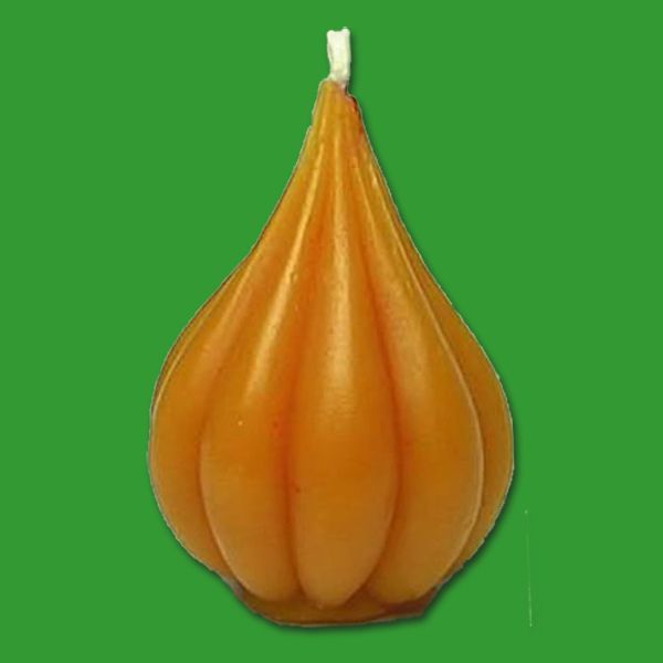 Die Tropfen Gießform mit glatter Oberfläche ermöglicht die Herstellung von kleinen, eleganten Kerzen im Tropfendesign. Ideal für zarte, handgemachte Kerzen.
