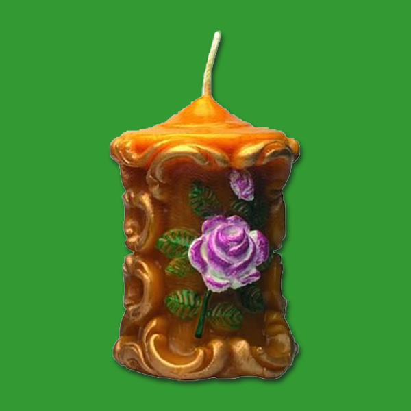 Diese Zierkerze mit einer feinen Rose, die mit der Silikonform gegossen wurde, ist ein wahres Meisterwerk. Mit einer Größe von 11,5 x 7,5 cm und einem Wachsgewicht von 271 g ist sie perfekt geeignet für besondere Anlässe oder als dekoratives Element in Ihrem Zuhause. Die Form ermöglicht ein einfaches Entfernen der fertigen Kerze, ohne dass Details verloren gehen.