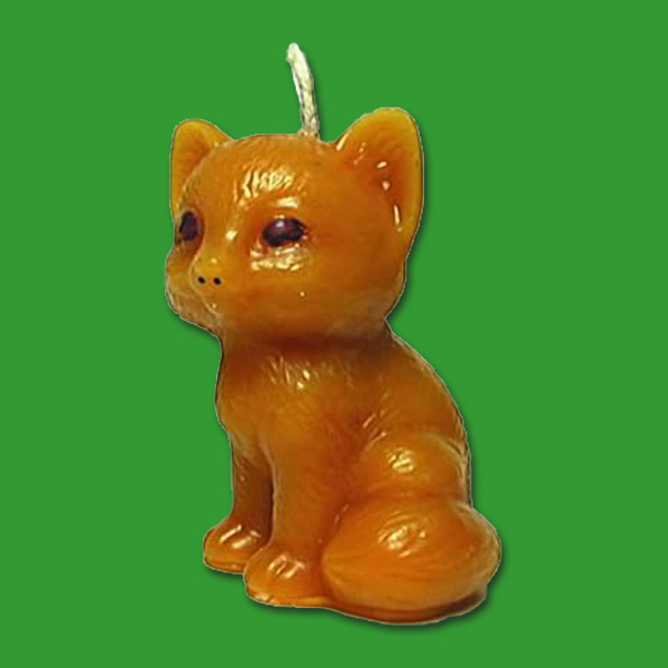 Für große Katzenfans: Die Kerzengießform „Katze groß“ eignet sich perfekt für imposante Kerzenprojekte. Mit einer beeindruckenden Größe von 9,5 x 6 cm und einer hohen Detailgenauigkeit wird diese Form alle Blicke auf sich ziehen.