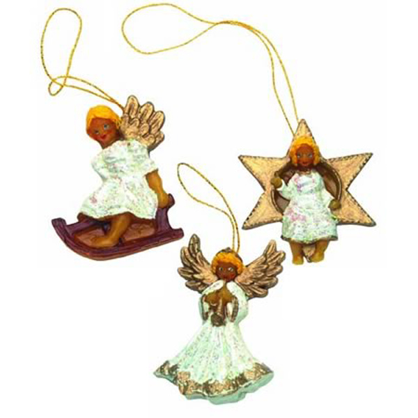 Mit dem „Baumanhänger 3er-Set“ gestalten Sie originelle Dekorationen für Ihren Weihnachtsbaum. Die hochwertigen Silikonformen sind einfach in der Anwendung und ideal für detailreiche Wachsanhänger.