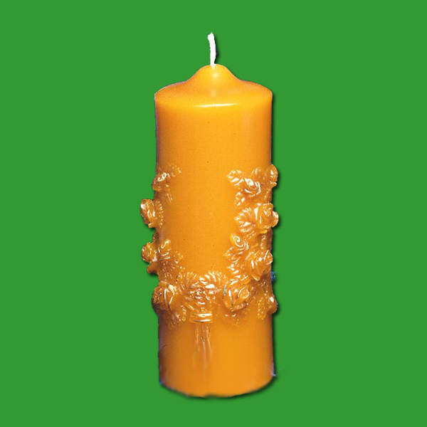 Die Jubiläumskerze Gießform schafft wunderschöne Stumpenkerzen mit einem Durchmesser von 16 x 7 cm und einem Wachsgewicht von 340 g. Perfekt für feierliche Anlässe, lässt sich die Kerze dank des Silikonmaterials leicht herausnehmen.