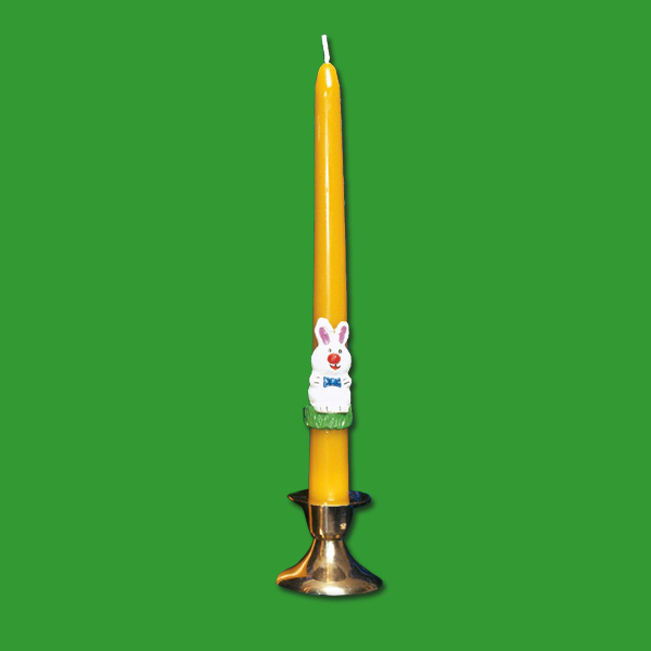 Diese formschöne Kerzengießform Tafelkerze mit Hase bringt die Osterfreude in Ihre Bastelprojekte. Die filigrane Hase-Darstellung verleiht Ihrer Kerze ein charmantes, traditionelles Design.