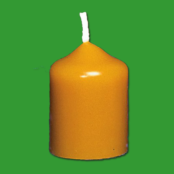 Die Stumpenkerze ist ein Klassiker unter den Kerzenformen und ideal für die schnelle Herstellung von handgemachten Kerzen. Mit einer Größe von 5 x 4 cm und einem Wachsgewicht von ca. 50 g ist sie perfekt für den täglichen Gebrauch.