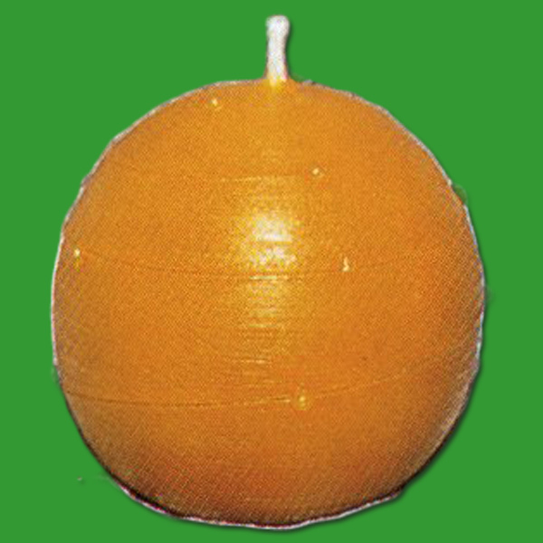 Mit der Gießform Kugelkerze mit gedrehter Tropfenstruktur können Sie beeindruckende Kugelkerzen mit einer gedrehten Tropfenstruktur gießen. Die Form hat eine Größe von ca. 7,5 x 7,5 cm und ein Wachsgewicht von ca. 225 g, ideal für kreative Bastelprojekte.