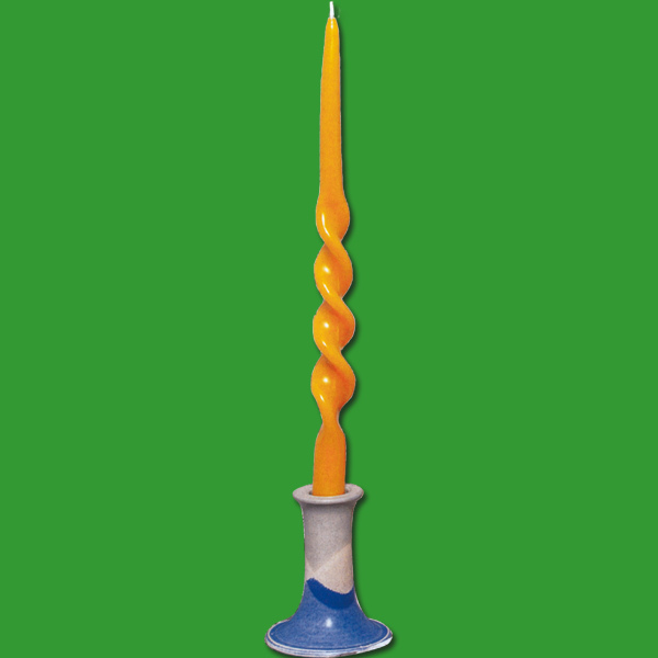 Die Gießform für eine große Tischkerze in Spiralform bietet eine elegante Möglichkeit, eine einzigartige Dekoration zu schaffen. Die feine, spiralförmige Struktur bringt das natürliche Wachs in Szene und eignet sich für besondere Anlässe.
