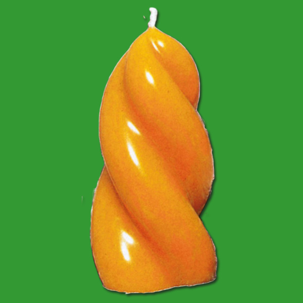 Erschaffen Sie eine gedrehte Kerze mit dieser besonderen Gießform. Die Form bietet eine spannende Textur und eignet sich hervorragend für das Gießen von größeren Kerzen, die bei jedem Anlass eine besondere Wirkung entfalten.