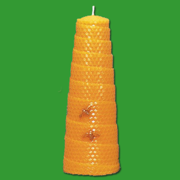 Verleihen Sie Ihren Kerzen mit der „gerollten Wabe, Kegelform mit Bienenrelief“ eine majestätische Note. Diese Form eignet sich ideal für beeindruckende, bis zu 400 g schwere Kerzen.
