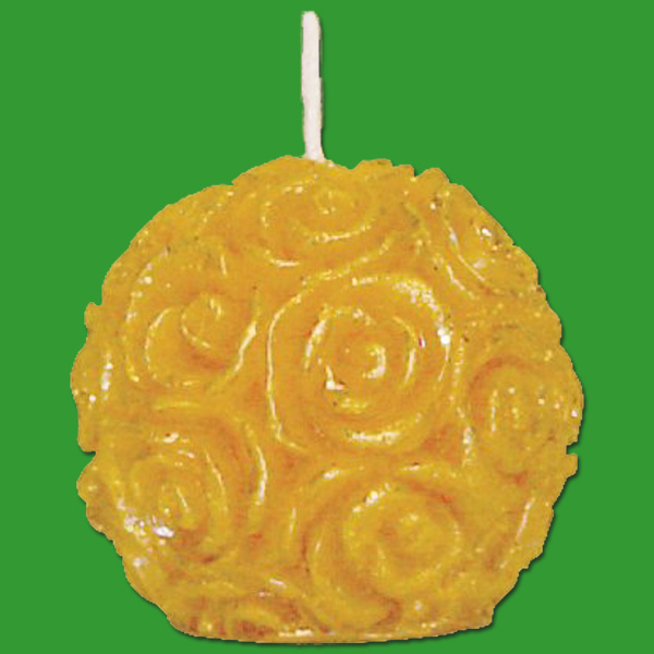 Mit der Gießform „Rosenkugel“ gestalten Sie romantische Kerzen, die die Anmut einer Rose mit der Kompaktheit einer Kugel verbinden.