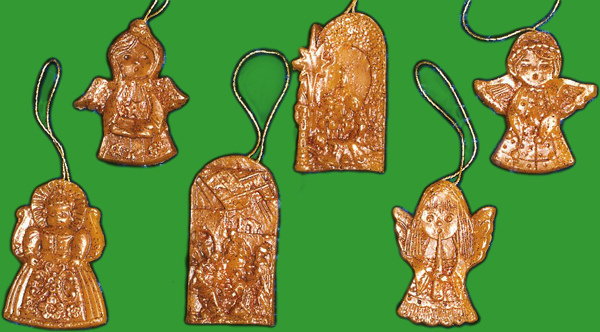 Mit der Gießform „Christbaumschmuck, 6-fach“ zaubern Sie individuellen Weihnachtsschmuck. Ob als Geschenk oder für den eigenen Baum – diese Form lässt nostalgische Erinnerungen lebendig werden.