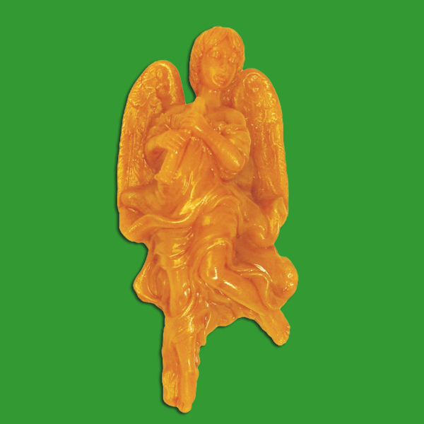 Die Gießform „Engel mit Flöte, Relief zum Aufhängen“ ist ein harmonischer Begleiter für weihnachtliche Dekorationen.