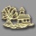 Diese liebevoll gestaltete Kerzenverzierung „Baum mit Kirche“ in edlem Gold ist ein kunstvolles Highlight für Ihre Festkerzen. Mit einer filigranen Größe von 3,9 cm lässt sich die Verzierung einfach anbringen und verleiht Ihren Kerzen eine festliche Note. Perfekt für besondere Anlässe oder als Geschenk.