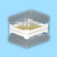 Die Wabenhonigkassette (250 g) aus Kunststoff ist mit...