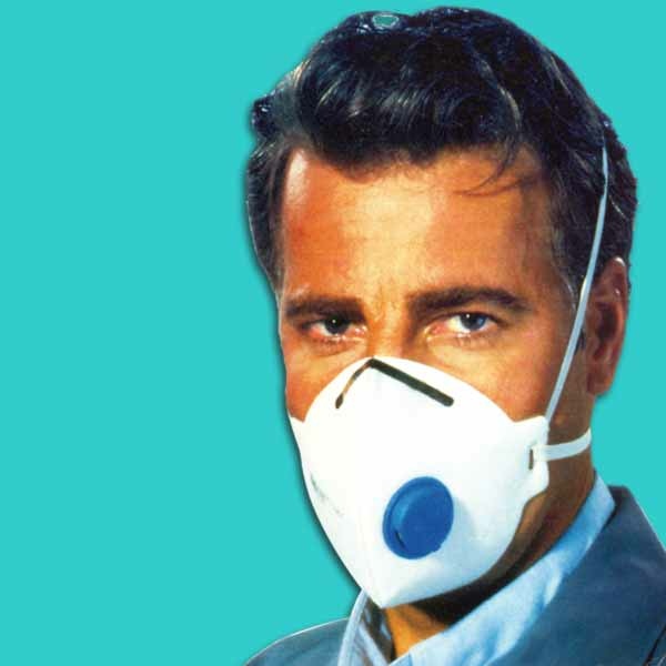 Die Feinstaubmaske FFP3 schützt vor schädlichen Stäuben und Partikeln, die bei der Arbeit mit Bienenprodukten entstehen können. Diese Maske bietet eine hohe Filterleistung und ist besonders für den Einsatz in der Imkerei geeignet.