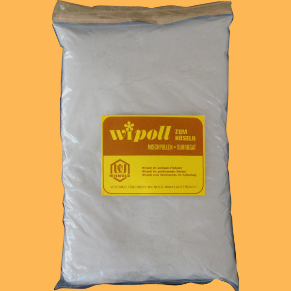 WIPOLL zum Trockenhöseln (1 kg) aus nicht gentechnisch veränderten Sojabohnen ist ein hochgradig proteinreicher Pollenersatzstoff. Es wird vor allem genutzt, um die Bienen mit hochwertigem Eiweiß in Zeiten von Pollenmangel zu versorgen.