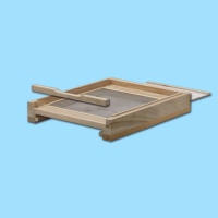 Der MCB-Varroa-Boden aus Holz mit...