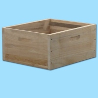 Die MCB Brutraumzarge -Dadant-Blatt- aus Holz ist...