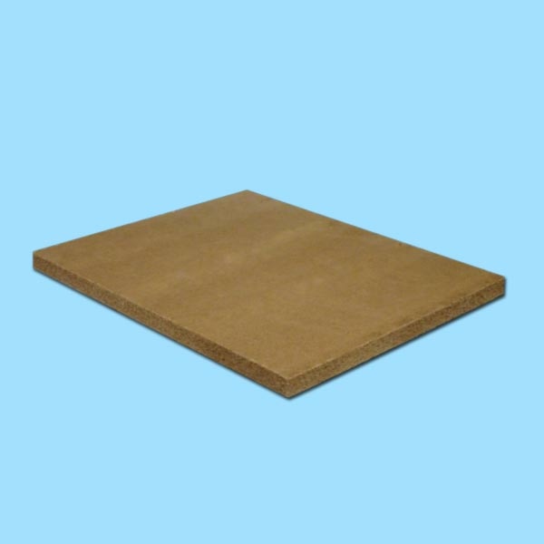 Die MCB Ersatz-Dämmplatte zur Isolierung im Innendeckel hat die Außenmaße ca. 462 x 379 mm. Diese Dämmplatte sorgt für eine optimale Wärmeisolierung und trägt so zur Stabilisierung des Bienenstocks bei. Ideal für Imker, die auf eine effiziente und langlebige Dämmung Wert legen.