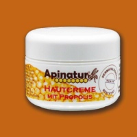 Die Propolis-Hautcreme schützt und regeneriert...
