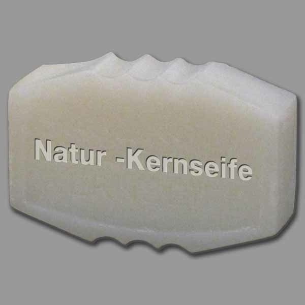 Diese Natur-Kernseife reinigt besonders mild und ist perfekt für empfindliche Haut. Sie ist unparfümiert, biologisch abbaubar und frei von synthetischen Zusätzen.