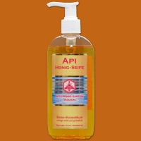 Die API-HONIG-SEIFE in flüssiger Form pflegt Ihre...