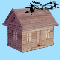 Die Blockhaus-Schaubeute-Zander aus Holz bietet Platz...