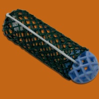 Der Lockenwickler aus Kunststoff mit 19 mm Ø ist...