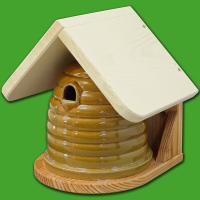 Der Keramik-Bienenkorb bietet Vögeln und Bienen...