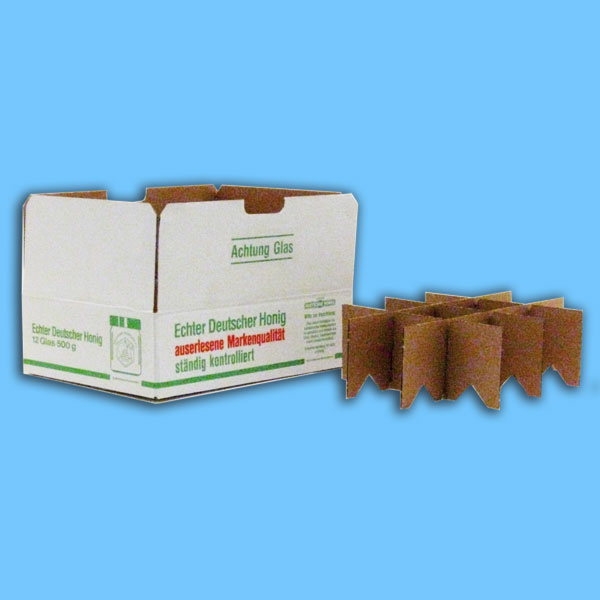 Der DIB-Leerkarton mit Gefache für 12 x 500g-Gläser bietet eine sichere Aufbewahrungslösung für Honiggläser. Mit individuell anpassbaren Fächern schützt der Karton Ihre Gläser beim Transport oder der Lagerung.